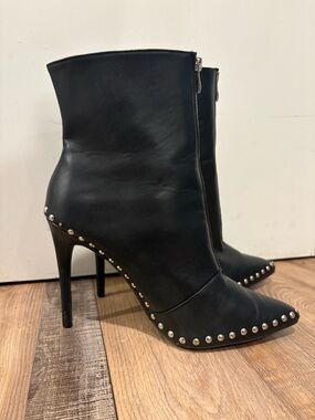 Wild Diva Black Studded Ankle Boots Stiletto Heel Pointed Toe Zip Up Boots